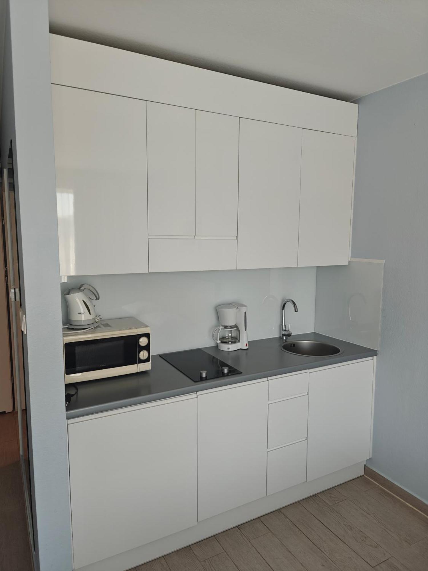 Mercury Apartment *